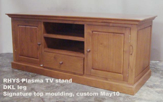 RHYS plasma TV stand DKL leg Signature moulding May 10